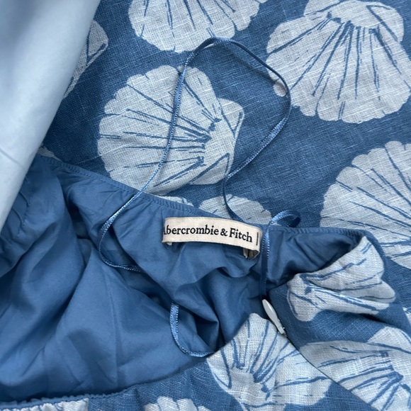 Julia slip cut out dress - Picture 2 of 3